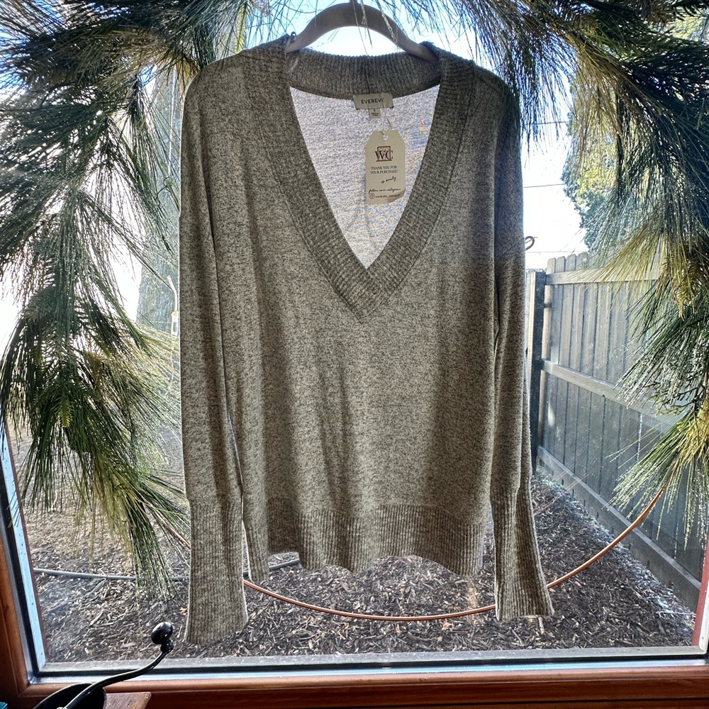 EVEREVE - Supersoft V-Neck Sweater